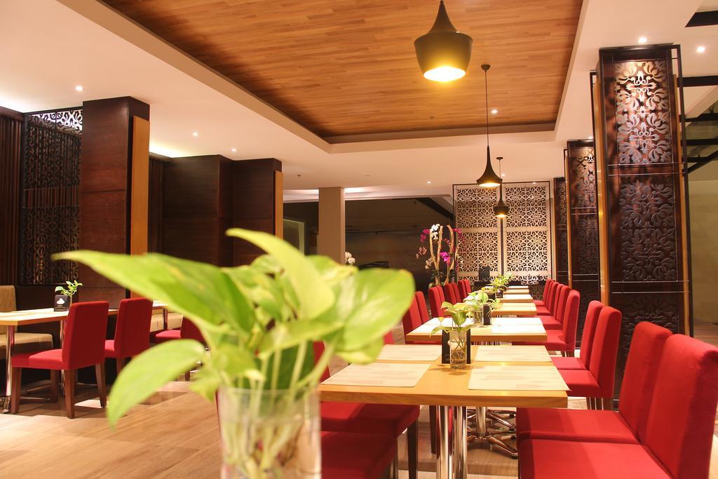 Ohana Hotel Kuta Kuta Lombok Buitenkant foto
